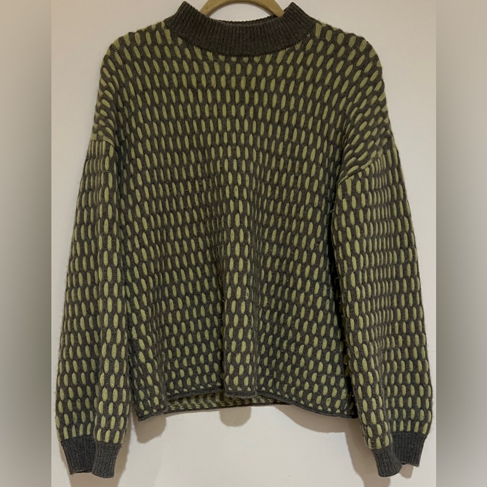 Theory Gray and Lime Green Knit Sweater